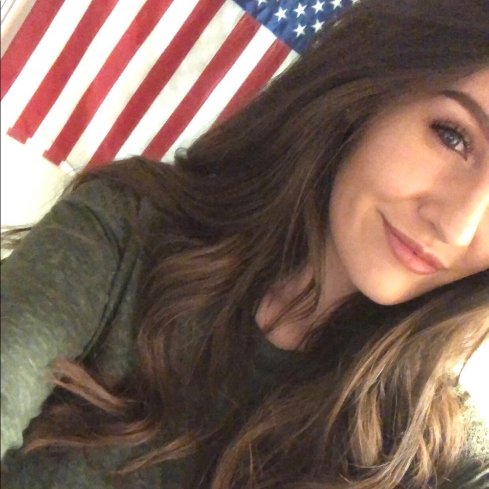 Meet your Posher, Kaitlin